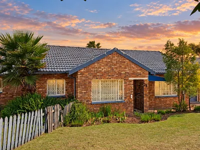 2 Bedroom House For Sale in Centurion - Ly0G.webp