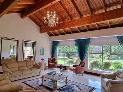 6 Bedroom House For Sale in Meyerton - yK2g.webp