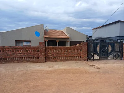 2 Bedroom House For Sale in Soshanguve - v01C.webp