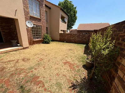 2 Bedroom Apartment For Sale in Pretoria - cgw9.webp