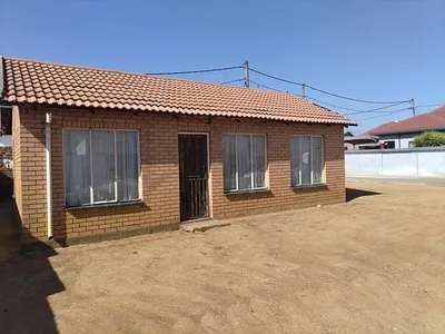 2 Bedroom House For Sale in Pretoria - KZ8l.webp