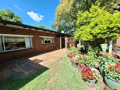 Farm For Sale in Pretoria - SeFq.webp
