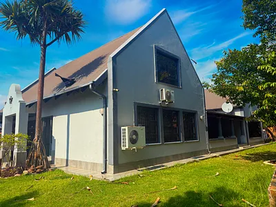 4 Bedroom House For Sale in Akasia - 9Zt3.webp