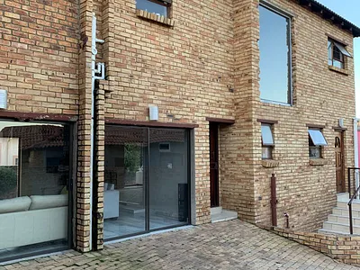 4 Bedroom House For Sale in Centurion - 5Br2.webp