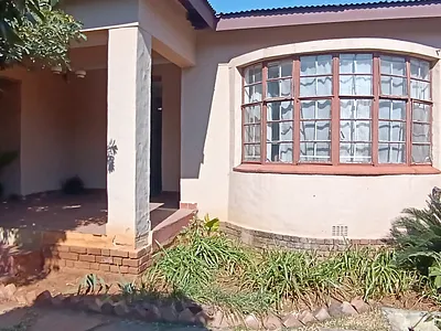 3 Bedroom House For Sale in Pretoria - gZB7.webp