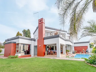4 Bedroom House For Sale in Randburg - LlWe.webp