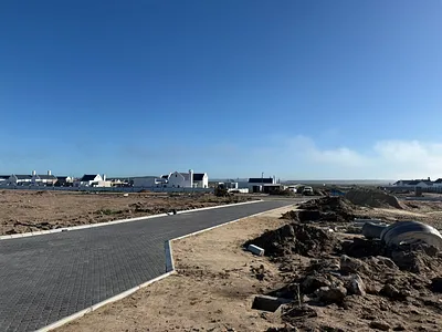 2 Bedroom House For Sale in Langebaan - 2VfQ.webp