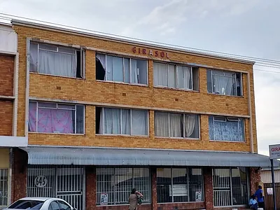 4 Bedroom Apartment For Sale in Pretoria - TthS.webp