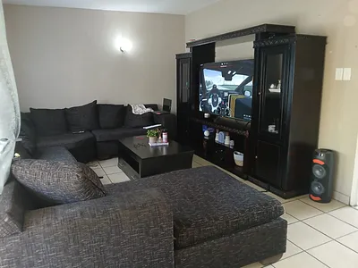 2 Bedroom Apartment For Sale in Sasolburg - Mq8g.webp