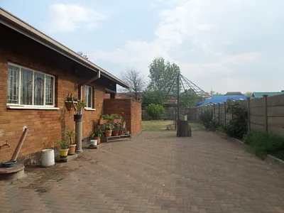3 Bedroom House For Sale in Vanderbijlpark - znab.webp