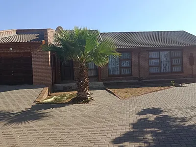 3 Bedroom House For Sale in Soshanguve - uaSP.webp