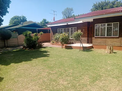 3 Bedroom House For Sale in Sasolburg - YtWL.webp