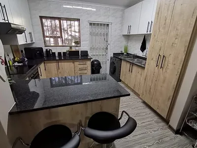 3 Bedroom Townhouse For Sale in Vanderbijlpark - UiJN.webp