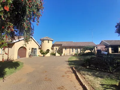 4 Bedroom House For Sale in Deneysville - sRi8.webp