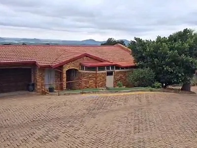 2 Bedroom Townhouse For Sale in Akasia - TLA4.webp