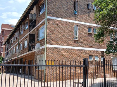 3 Bedroom Apartment For Sale in Pretoria - hgTr.webp