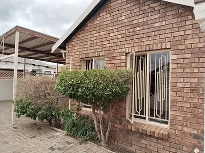 3 Bedroom House For Sale in Pretoria - d1XD.webp