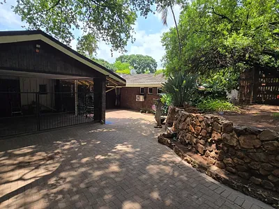 5 Bedroom House For Sale in Pretoria - AYA3.webp