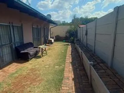 1 Bedroom Apartment To Rent in Pretoria - ZIik.webp