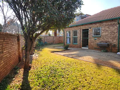 3 Bedroom Townhouse For Sale in Centurion - oAsd.webp
