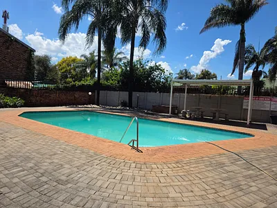 3 Bedroom Townhouse For Sale in Pretoria - img