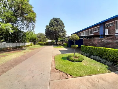 2 Bedroom Apartment For Sale in Pretoria - PYqn.webp