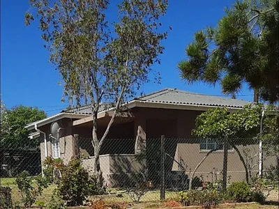 2 Bedroom House For Sale in Uniondale - Gbcq.webp