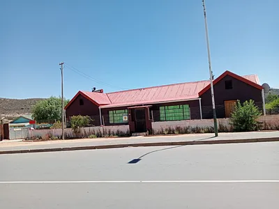 3 Bedroom House For Sale in Uniondale - j8DJ.webp