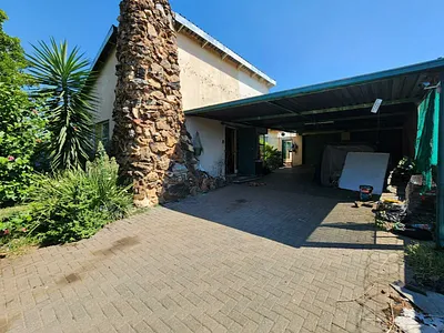 5 Bedroom House For Sale in Pretoria - xPkm.webp