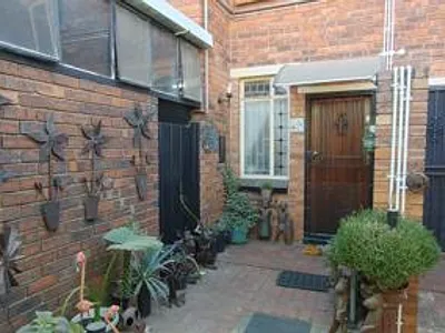 2 Bedroom Apartment For Sale in Pretoria - rPGW.webp