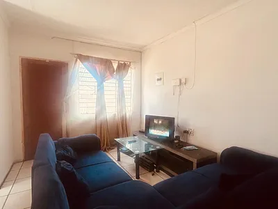 3 Bedroom House For Sale in Vanderbijlpark - VqxP.webp