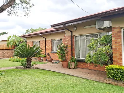 3 Bedroom House For Sale in Pretoria - hpHq.webp