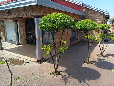 3 Bedroom House For Sale in Pretoria - 3eHI.webp