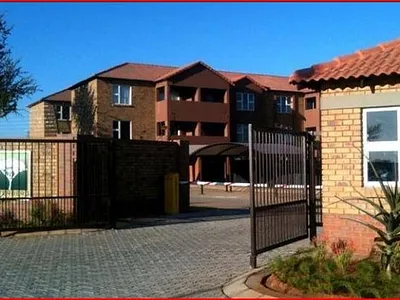 2 Bedroom Apartment To Rent in Lephalale - img
