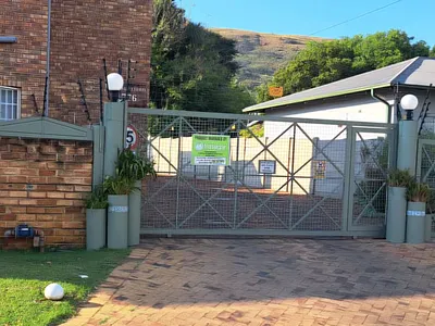 2 Bedroom Townhouse For Sale in Pretoria - r3Nz.webp