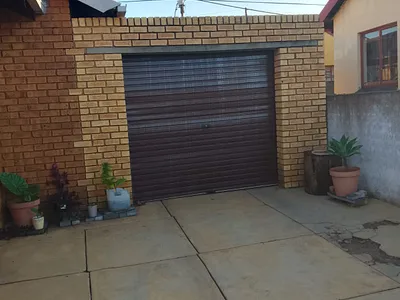 3 Bedroom House For Sale in Soshanguve - 4nnL.webp