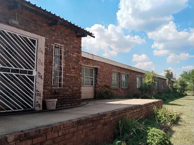 7 Bedroom House For Sale in Pretoria - ioQb.webp