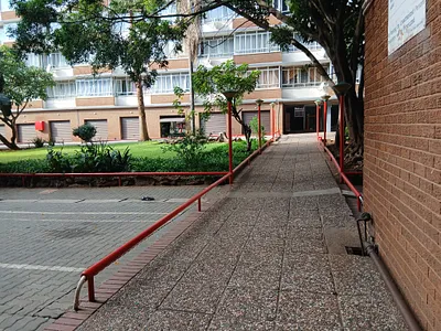 3 Bedroom Apartment For Sale in Pretoria - Sj1W.webp