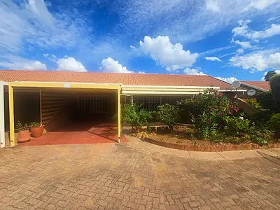 2 Bedroom Townhouse For Sale in Bela Bela - UTX8.webp