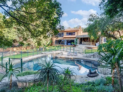 5 Bedroom House For Sale in Sandton - hCvv.webp