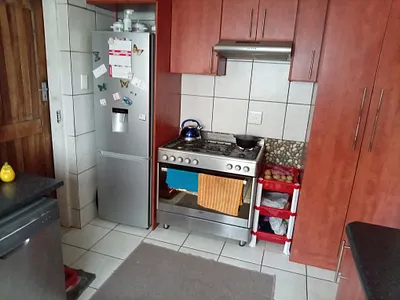 3 Bedroom House For Sale in Sasolburg - HuHJ.webp