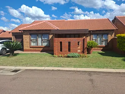 2 Bedroom House For Sale in Pretoria - nKH4.webp