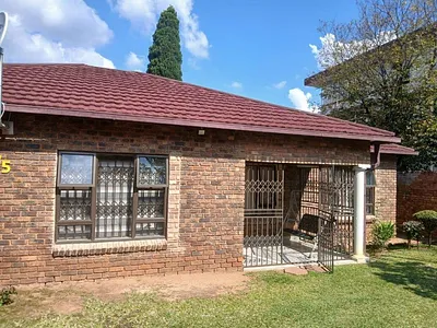 3 Bedroom House For Sale in Pretoria - 4Ma8.webp