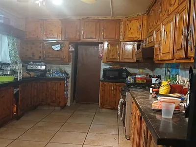 3 Bedroom House For Sale in Sasolburg - G8tB.webp