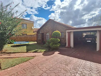 3 Bedroom House For Sale in Pretoria - ry05.webp