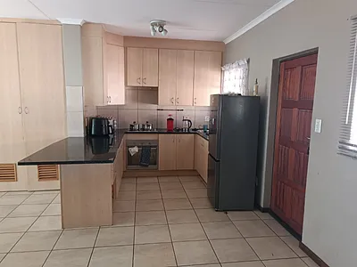 2 Bedroom Apartment For Sale in Lephalale - w87x.webp