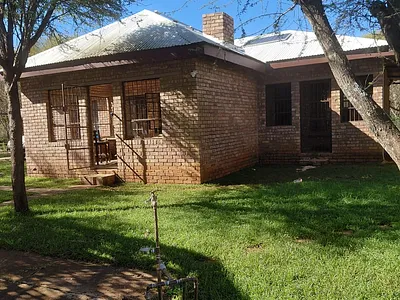 3 Bedroom House For Sale in Northam - Lr3W.webp