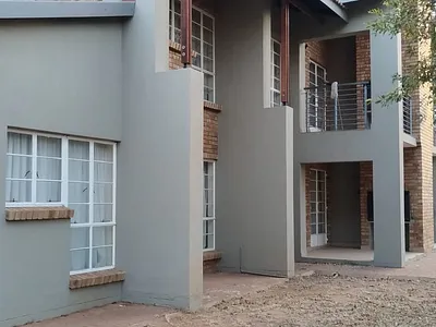 3 Bedroom Apartment To Rent in Lephalale - jhTe.webp