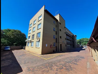 2 Bedroom Apartment For Sale in Pretoria - HR8q.webp