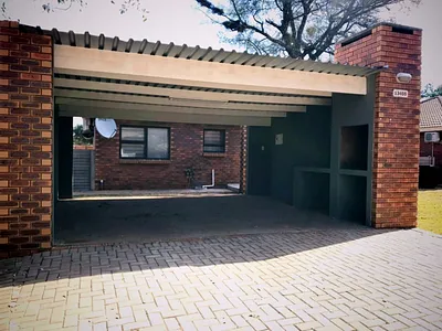 4 Bedroom Townhouse To Rent in Lephalale - img